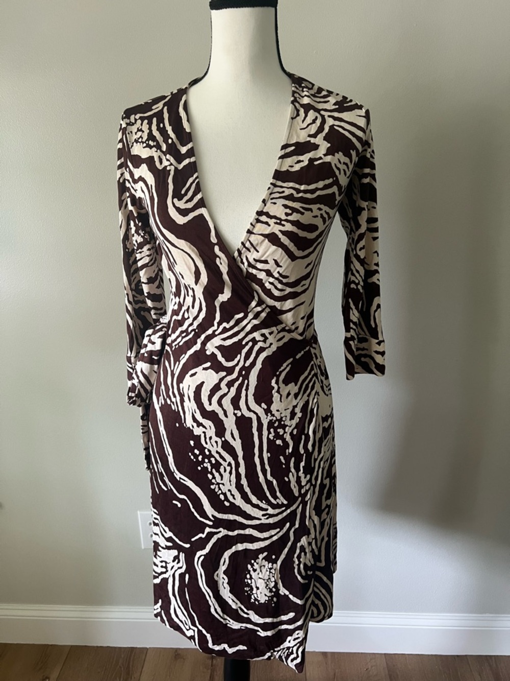 Diane Von Furstenberg Chocolate Brown Silk Jersey Wrap Dress Size 6